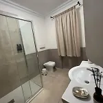 As 10 House Гостевой дом