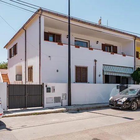 As 10 House Guest house
