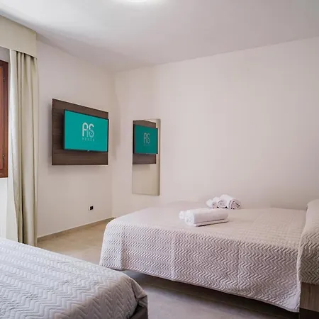 As 10 House Olbia