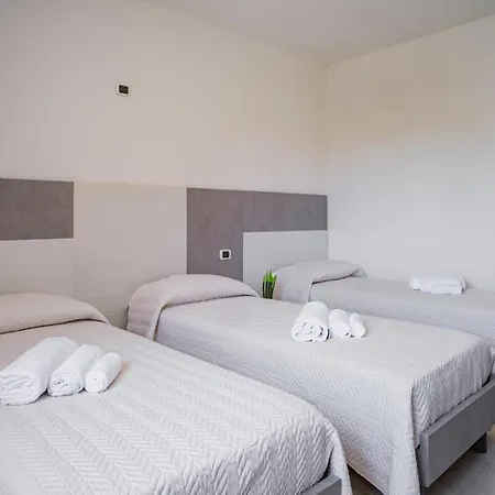 As 10 House 3* 奧爾比亞