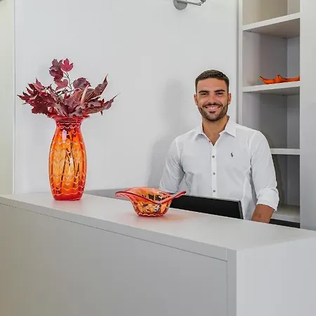 As 10 House 3* 奧爾比亞