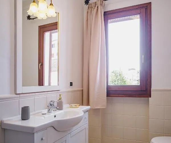 בית הארחה As 10 House אולביה